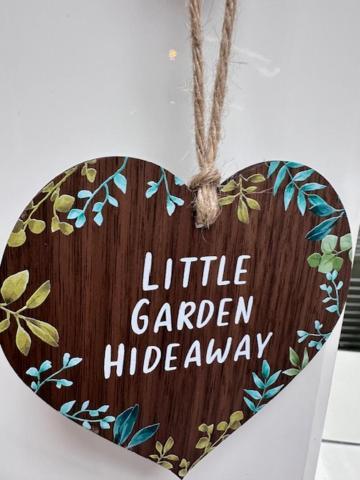 مبيت وإفطار هوليهيد The Little Garden Hideaway With Stunning Sea Views And Garden المظهر الخارجي الصورة
