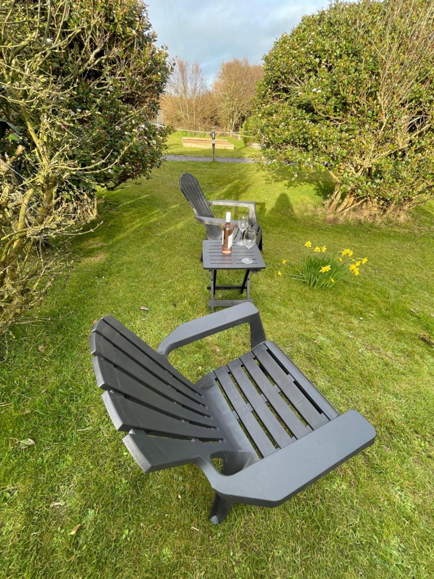 مبيت وإفطار هوليهيد The Little Garden Hideaway With Stunning Sea Views And Garden المظهر الخارجي الصورة